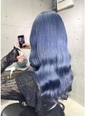 くすみブルー