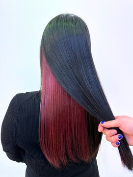 アッシュ 十日市場店(Ash) インナーカラー レッド系