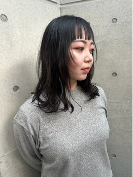 ザ ニア(THE Nia)の写真/ジャンルレスに対応可能なサロン。骨格・髪質・クセを見極めたカットで、再現性の高いスタイルに。