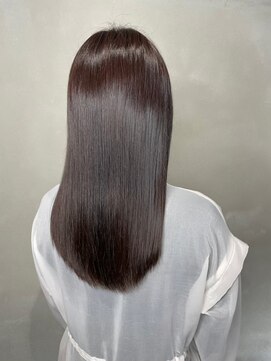 フェアリーテール 高坂店 うるつやさら髪…触れたくなる美髪へ