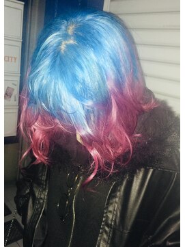 オルン(ORGN.) ルーツカラー　グラデーション　派手髪　デザイン　ネオン　原色