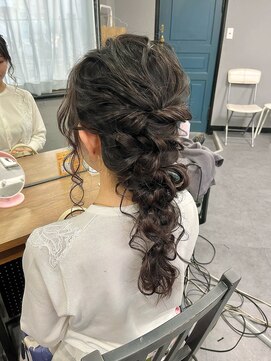 ヘアセットサロン アッシュ 神戸三宮(Ash) ゆるっとあみおろし