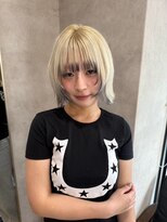 リエンスオーラ(RIENS aura)&nbsp;【RIENS aura】黒インナー×ハイトーンショート