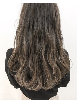 オッジ 六本松店(oggi) デザインカラー