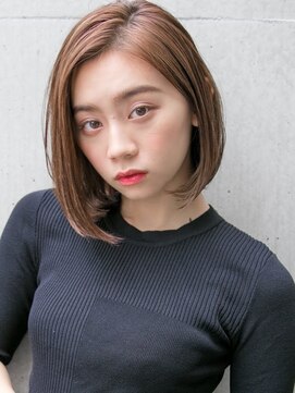 ルティア 池袋(Lutia) アッシュブラウン　卵型　似合わせカット