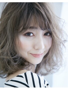 フィガロ ウメダ(FIGARO UMEDA) 【FIGARO　umeda】トレンドカラーハイライトオリーブグレージュ