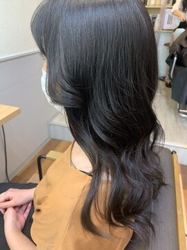 ニーナ 三軒茶屋(nina) ヨシンモリ巻きスタイル