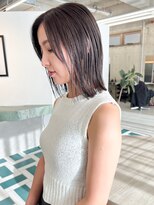 ノエ(noe)&nbsp;透け感グレージュ×切りっぱなしロブ