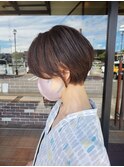 大人女子の丸みショート