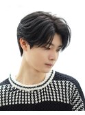 韓国ヘアカルマパーマカルマバングセンターパート黒髪ウルフ