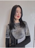 前髪なしのモードな鎖骨下ミディアムレイヤー♪