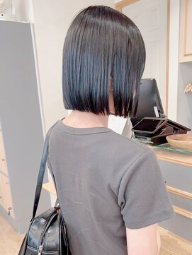 ネオリーブ クーロ(Neolive curro) 小顔タッセルボブ×美髪[ぱつっとボブ/縮毛矯正/横浜韓国]