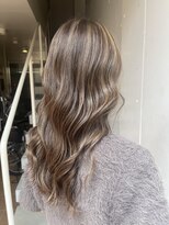 アジールヘア 北千住駅西口店(agir hair)&nbsp;大人っぽいコントラスト感ハイライトカラー北千住