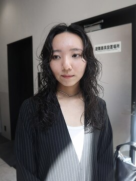 ベンジー 中目黒店(benji) 動きが出るロングパーマ