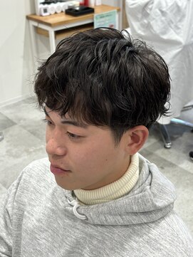 レボ(Revo) 緩めシャドウパーマ