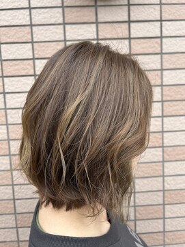 ナゴミノヒトトキ(NAGOMI NO HiTOTOKi) ヘッドスパでふんわりボブ