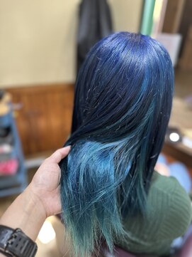 エルパライソ 鯖江店(Elparaiso) ハイトーンカラー/ブルーカラー/同系色インナーカラー/Wカラー