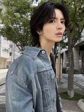 ランズ リアオオサカ(LANDS RiaOSAKA) ミディアムウルフ/センターパート/カルマヘア【梅田/大阪】