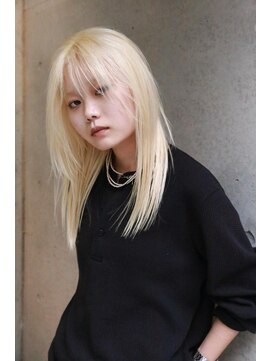 キャロルガーデンズ ボコカ 表参道(Carroll Gardens bococa) 【azu】ブリーチ ダブルカラー レイヤー