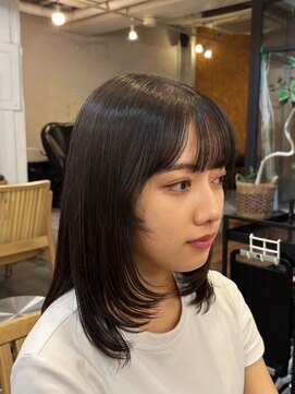 ファルベ(Farbe) 黒髪カタログ/オリーブグレー/小顔に見せるヘア/ココアベージュ