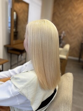 リングバイモアムー(Ring by Moremuu) ブロンド