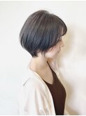 アッシュ系×ショートボブ