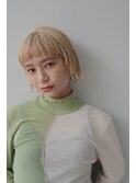 ハイトーン　オン眉ボブ