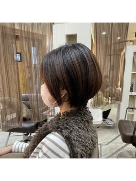 フゥカ 類家店(fuka) 八戸丸み小顔ショートボブ20代30代40代50代