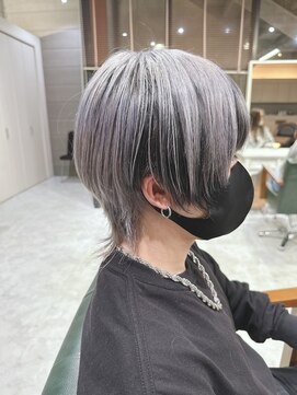 デイズ(days) ツートンバイカラーデザインカラーショート  ウルフハイライト