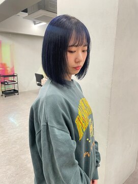 ティント 梅田(Tint) 【Fumina】ネイビーブルー《大阪梅田駅》