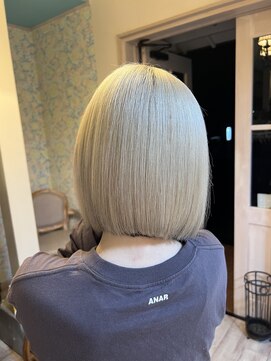 美容室 アルテモーダ ミニボブ