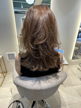 マインバイアフロートギンザ(MYNE by AFLOAT GINZA) レイヤーカット