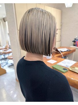 モリオ フロム ロンドン サッポロファクトリー店(morio FROM LONDON) 札幌ボブ　ぱつっとあごラインボブ