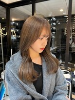 髪屋 紬 くびれヘア/レイヤーカット/アッシュベージュ/ダブルカラー