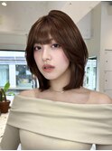 e22韓国ヘアーミディアムレイヤーココアグレージュブリーチなし
