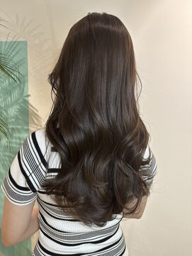 シーク(seak) 巻き髪も映える!オリーブブラウンカラー♪