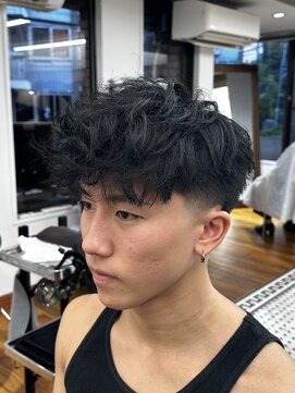 ザデイ カットアンドカルチャーショップ(THE DAY CUT&CULTURE SHOP) フリンジカール