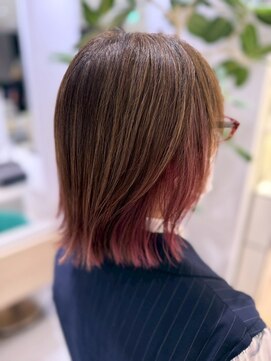 ステア ケース(stair case) 白髪ぼかしハイライト×インナーカラー 脱白髪染め