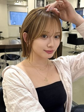アビー(ABBEY3) シースルミニマルボブショート顔まわり外ハネ切りっぱなしボブ