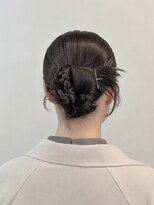 キャンバス バイ ネオリーブ 横浜西口(Canvas by neo.)&nbsp;横浜　タイトカチモリアレンジ　お呼ばれアレンジ