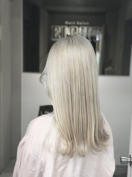 エイト 恵比寿店(EIGHT ebisu) tomi-115　ホワイトカラー！