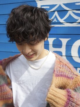 ウェイビーエフティフィフス 横浜西口(WAVEY ft.fifth) 波打ちスパイラルツイストパーマナチュラルツーブロックマッシュ