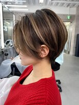 イキ 表参道(iki omotesando)&nbsp;モード/無造作ウェーブ/大人ガーリー[表参道駅]