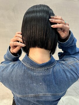 ウィム(wim) タッセルカット/ストレートボブ