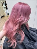 ピンクヘアー ロング 顔まわり
