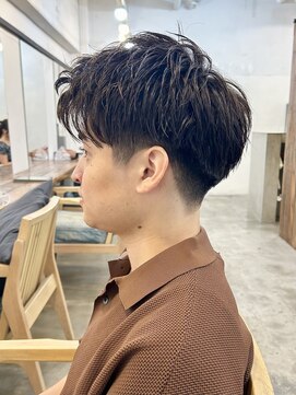 ファルベ(Farbe) ニュアンスパーマ/センターパート/ベリーショート/アッシュ