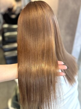 エルバイラビス 大宮(elu by lovis) 《鈴木茉奈》キャラメルブラウン/ダブルカラー/艶髪