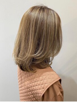 バランス 原宿 表参道(balance) 【白髪ぼかしハイライト】ハイライトで明るく　YUKA