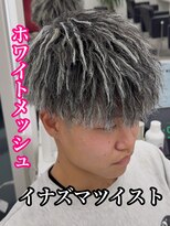 ルースト 心斎橋店(ROOST)&nbsp;MEN’S HAIR/サーフカール/刈り上げセンターパート/心斎橋