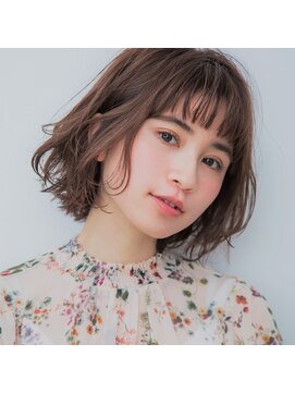 アピッシュ ギンザ(apish ginza) ”フェムカール　ナチュラルボブ”